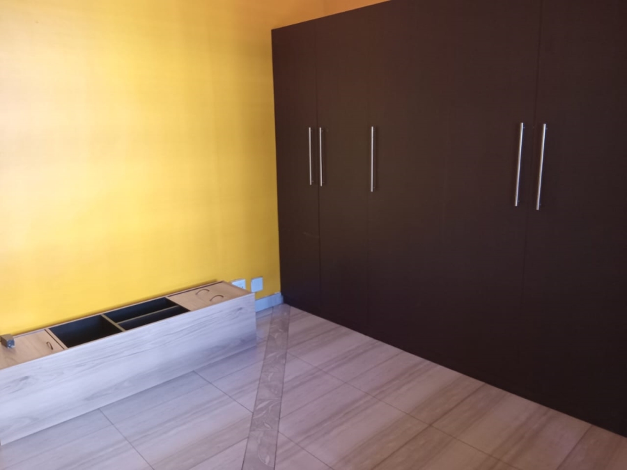 To Let 2 Bedroom Property for Rent in Mowbray Western Cape